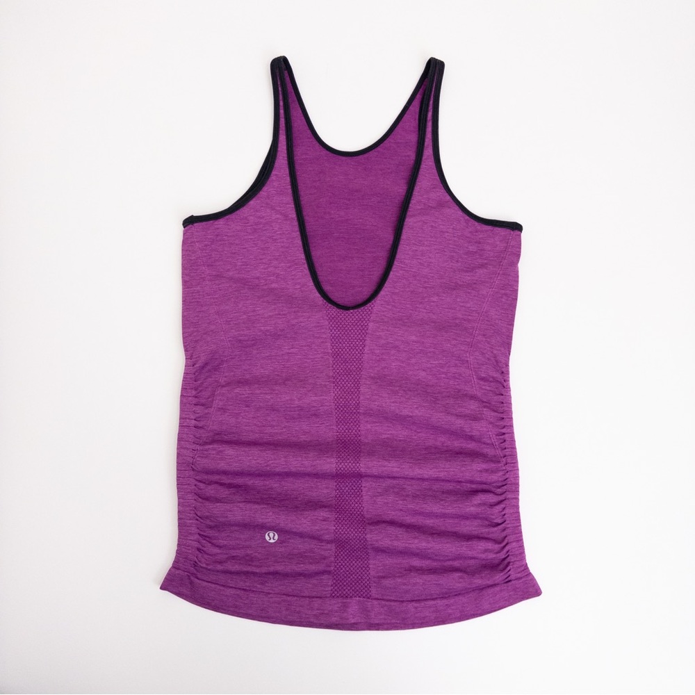 Lululemon . In The Flow Tank - Picture 4 of 8